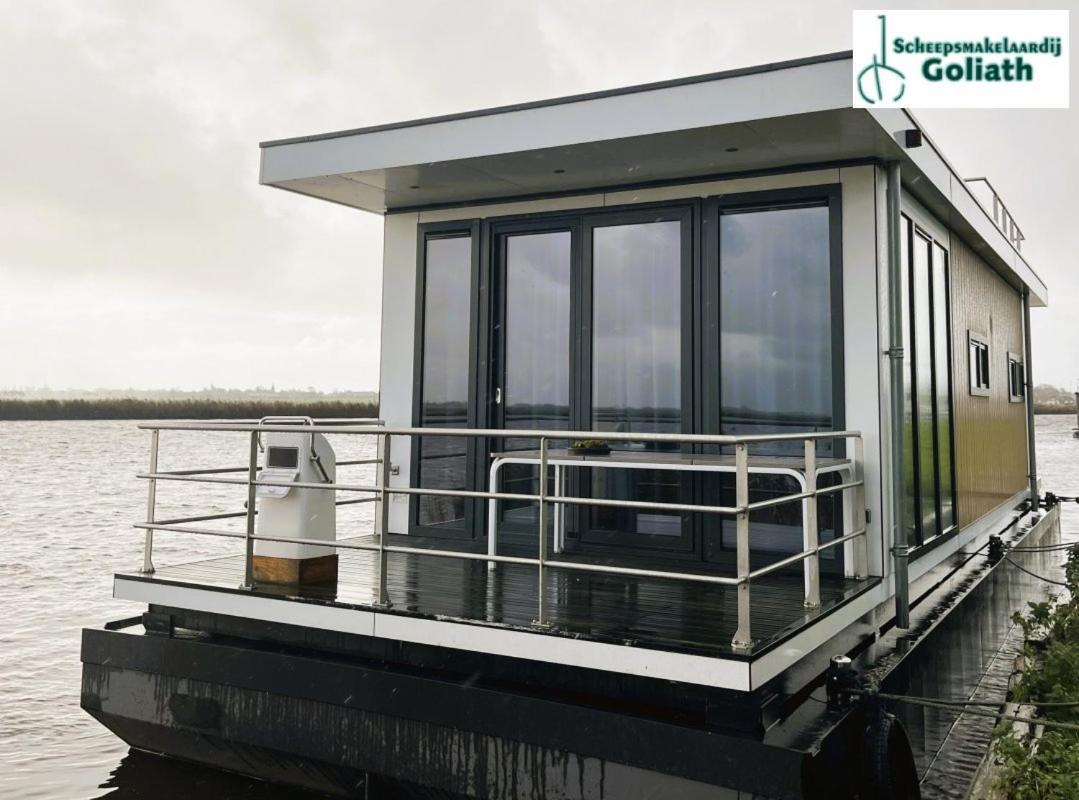 Houseboat Tjonger Ns003